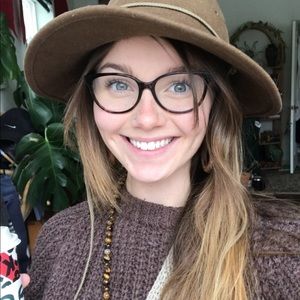 Meet your Posher, Lillian